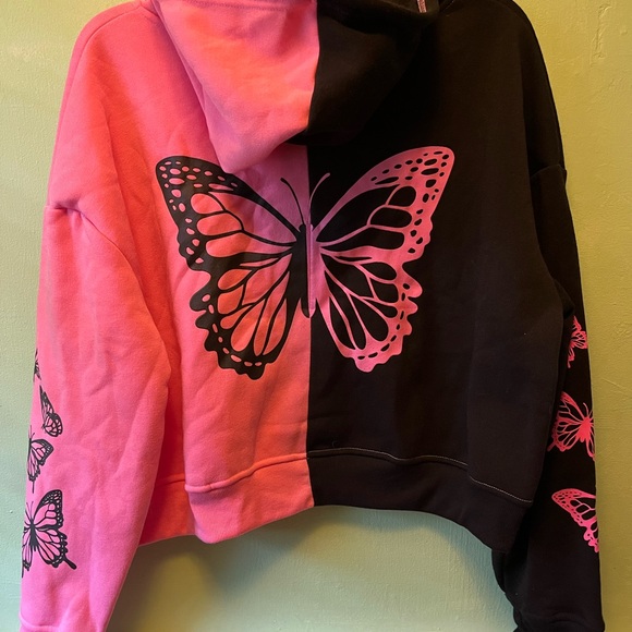 NWT Birch and Stone Unique Cropped Hoodie - Picture 2 of 6